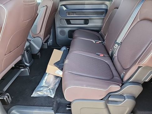 New 2025 Volkswagen ID. Buzz Pro S image 9