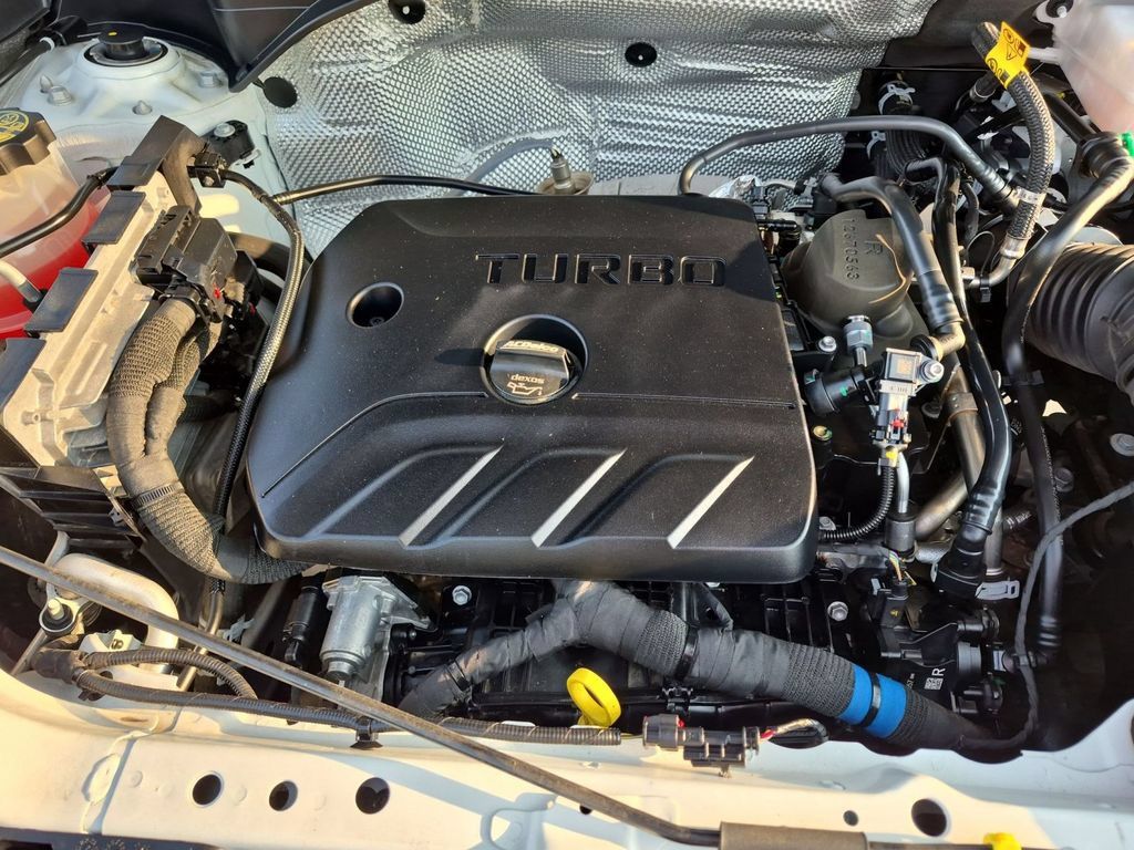 Used 2025 Chevrolet TrailBlazer LT AWD/4WD image 33