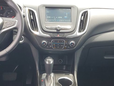 Used 2018 Chevrolet Equinox LT FWD image 15