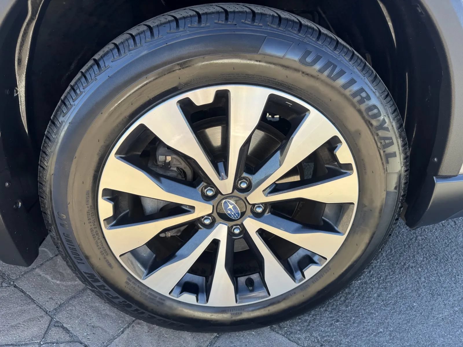 Used 2017 Subaru Outback 2.5i Limited AWD/4WD image 9