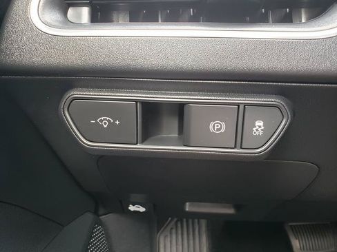 Certified 2025 Kia K4 FWD image 29