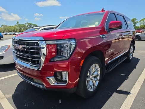 Used 2023 GMC Yukon SLT w/ SLT Premium Package RWD image 4