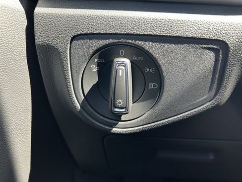 Certified 2023 Volkswagen Atlas SE AWD/4WD image 19