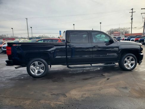 Used 2018 Chevrolet Silverado 1500 LT w/ All Star Edition image 5