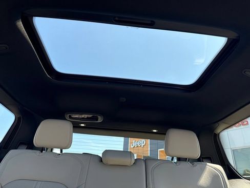 New 2026 Jeep Grand Wagoneer Limited AWD/4WD image 23