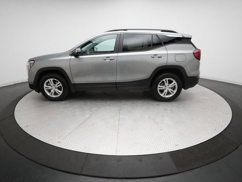 Used 2024 GMC Terrain SLE w/ Driver Convenience Package image 24