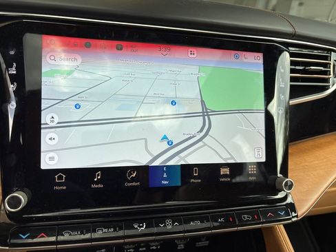 Used 2023 Jeep Grand Wagoneer L Series III w/ Rear Seat Video Group 1 image 17