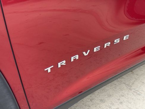 Used 2024 Chevrolet Traverse LT w/ LPO, Floor Liner Package image 10