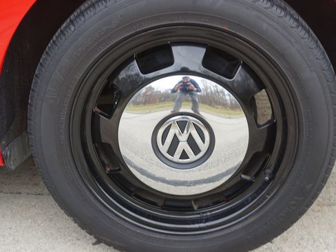 Used 2014 Volkswagen Beetle 2.5 image 10