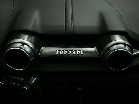 Used 2023 Ferrari 812 GTS RWD image 43