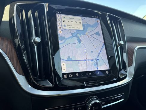 Used 2024 Volvo S60 T8 Plus w/ Climate Package image 14