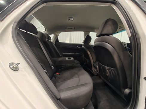 Used 2016 Kia Optima LX FWD image 23