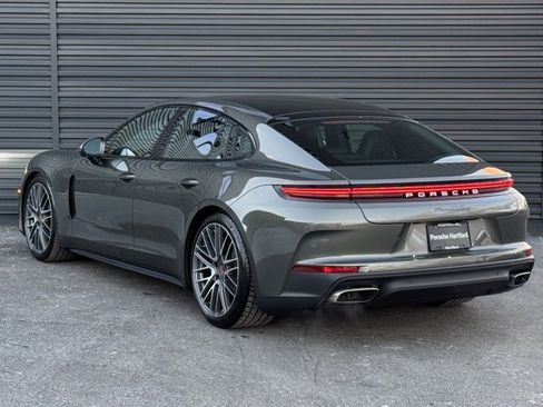 New 2026 Porsche Panamera 4 image 3