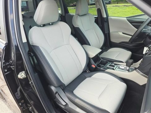 Used 2021 Subaru Forester AWD/4WD image 17