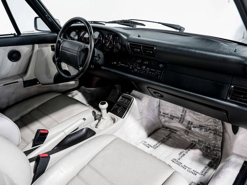 Used 1990 Porsche 911 Carrera RWD image 28