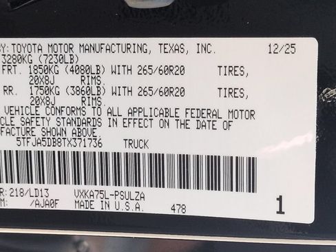 Used 2026 Toyota Tundra Limited AWD/4WD image 24