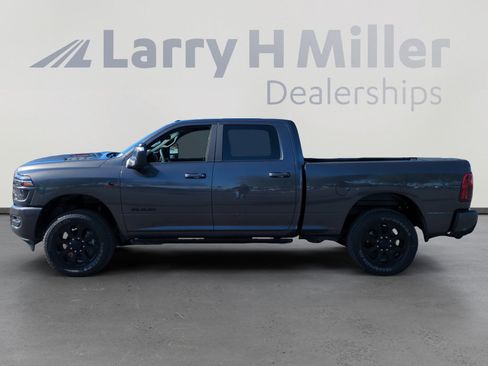 New 2026 RAM 2500 Laramie AWD/4WD image 2