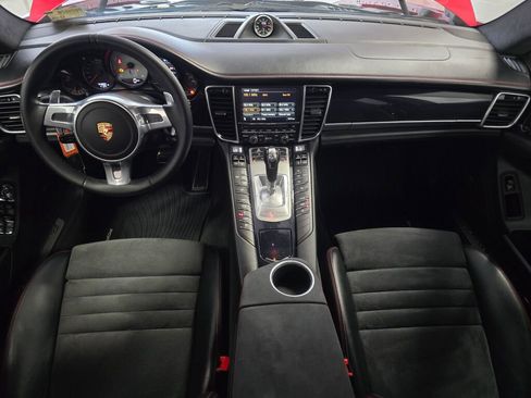 Used 2013 Porsche Panamera GTS AWD/4WD image 18