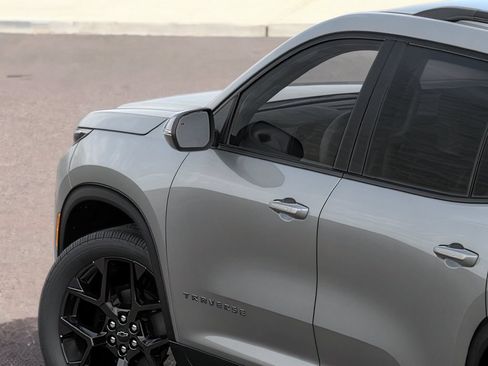 New 2026 Chevrolet Traverse RS w/ LPO, Floor Liner Package FWD image 2