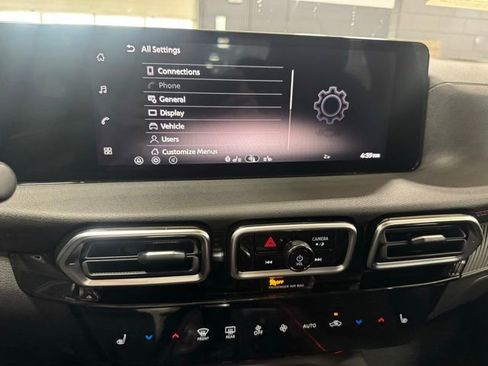 New 2026 Nissan Sentra SR w/ SR Premium Package image 15