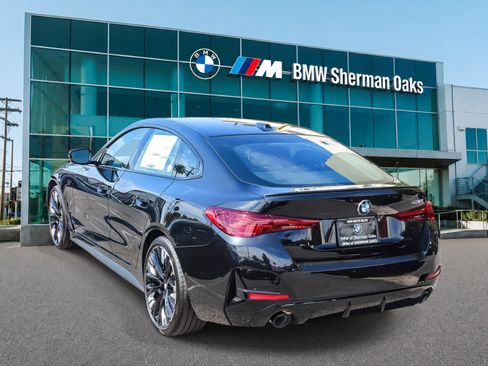 New 2026 BMW 430i w/ M Sport Package RWD image 6