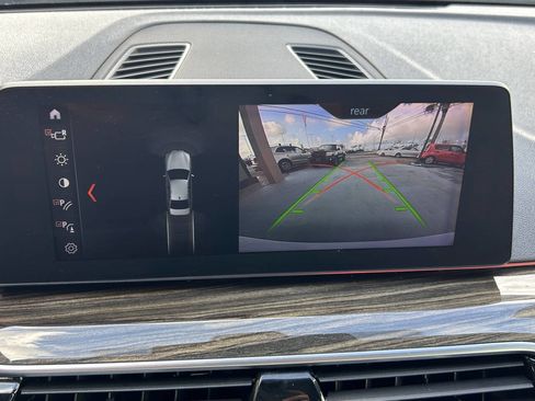 Used 2018 BMW 530i xDrive image 12