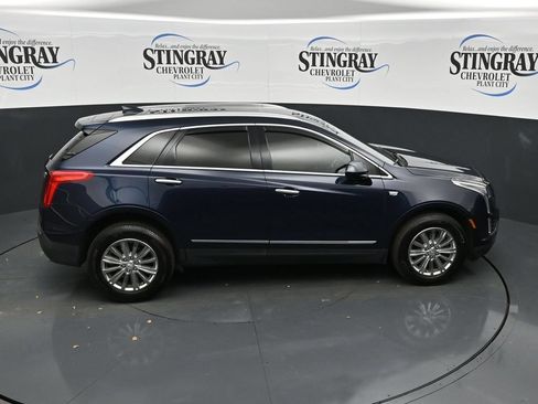 Used 2017 Cadillac XT5 FWD image 25