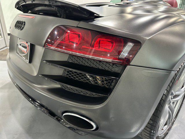 Used 2011 Audi R8 V10 AWD/4WD image 36