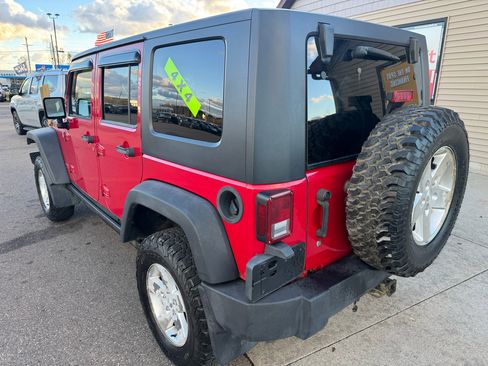 Used 2008 Jeep Wrangler Unlimited Rubicon w/ Dual Top Group image 7