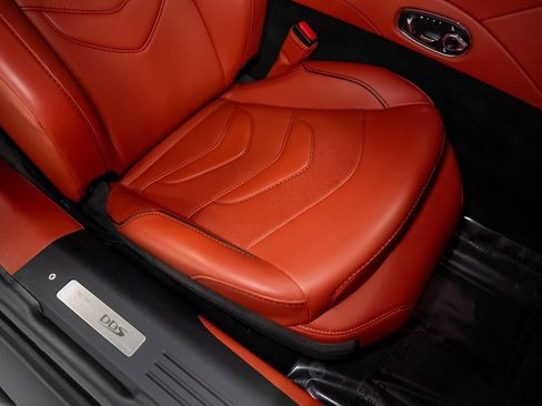 Used 2019 Aston Martin DBS Superleggera image 38