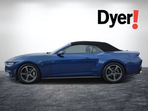 Used 2024 Ford Mustang Convertible RWD image 7