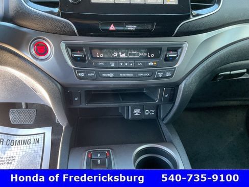 Used 2022 Honda Pilot Sport image 39
