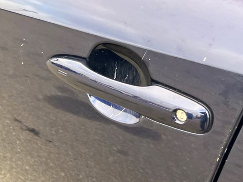 Used 2023 Toyota Corolla SE image 19