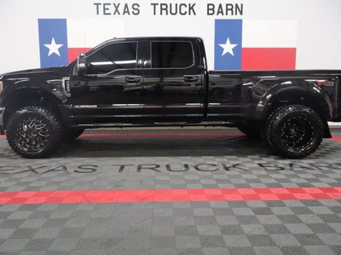 Used 2019 Ford F350 Lariat w/ Lariat Value Package AWD/4WD image 1