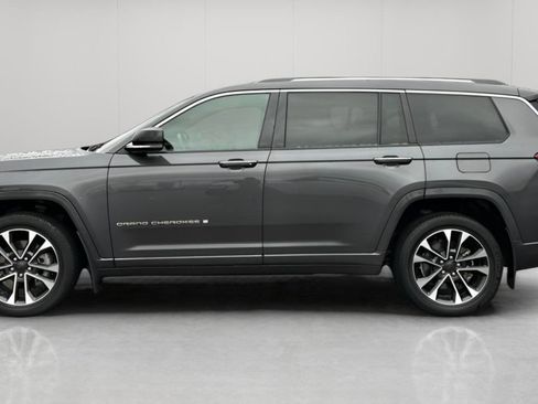Used 2021 Jeep Grand Cherokee L Overland w/ Luxury Tech Group IV image 10