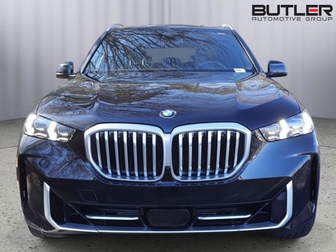 Used 2025 BMW X5 xDrive40i w/ Premium Package image 2