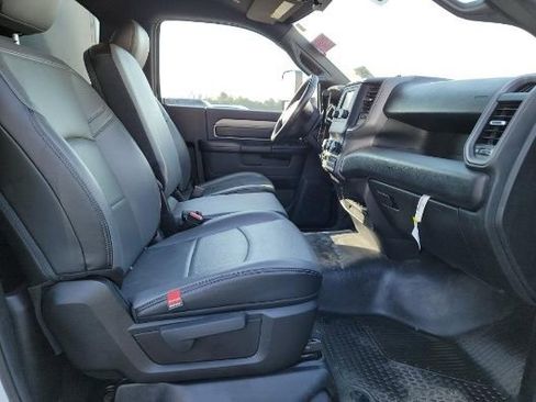 Used 2022 RAM 4500 Tradesman image 5