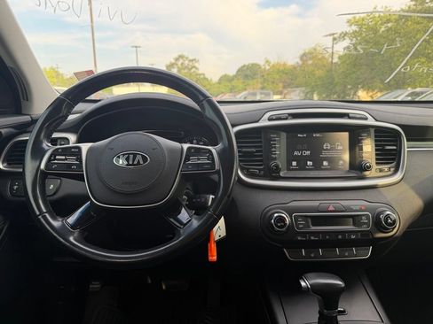 Used 2019 Kia Sorento FWD V6 w/ Option Group 020 image 29