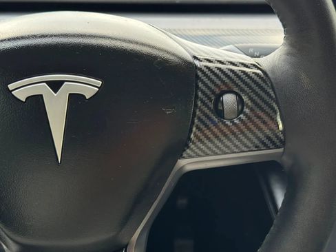 Used 2021 Tesla Model Y 2WD image 28