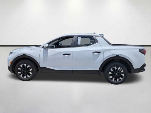 Used 2025 Hyundai Santa Cruz SE FWD image 7