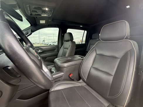 Used 2022 GMC Yukon XL SLT w/ SLT Luxury Package image 27