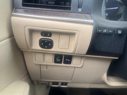Used 2013 Lexus ES 350 w/ Luxury Pkg FWD image 14