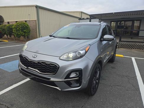 Used 2020 Kia Sportage S image 5