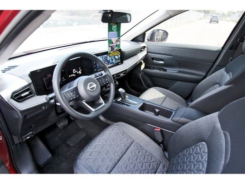 New 2026 Nissan Kicks SV image 12