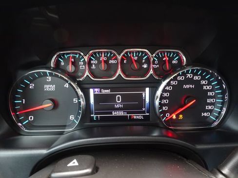 Used 2018 Chevrolet Silverado 1500 LT w/ Texas Edition RWD image 12