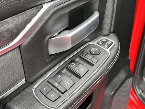 Used 2024 RAM 2500 Big Horn w/ Bed Utility Group image 26