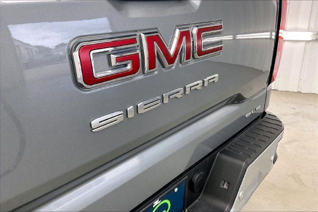 Certified 2023 GMC Sierra 1500 SLE w/ Preferred Package AWD/4WD image 9