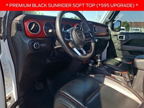 Used 2020 Jeep Gladiator Rubicon w/ LED Lighting Group AWD/4WD image 11