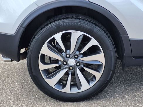 Used 2018 Buick Encore Essence FWD image 13