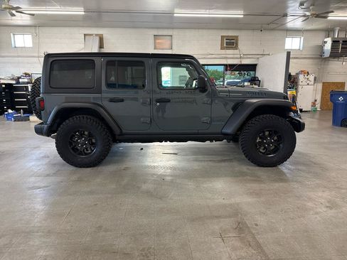Used 2024 Jeep Wrangler Unlimited AWD/4WD image 83